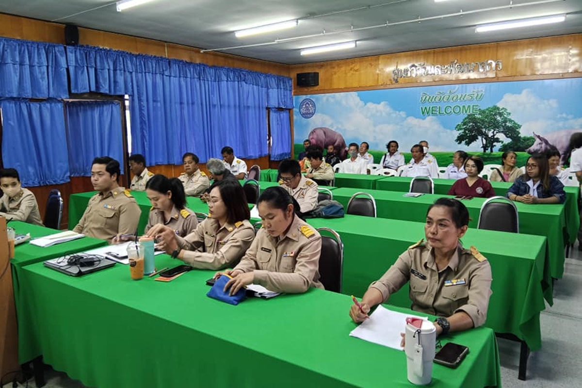 ประชุมบุคลากรของหน่วยงาน เพื่อชี้แจงนโยบาย และระเบียบการปฏิบัติงานราชการ ประจำปีงบประมาณ 2568