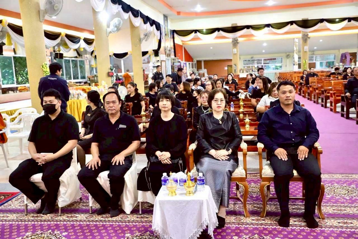 ศูนย์วิจัยและพัฒนาสุกร ร่วมเป็นเจ้าภาพในพิธีบำเพ็ญกุศลสวดพระอภิธรรม เพื่ออุทิศถวายพระราชกุศลแด่สมเด็จพระนางเจ้าสิริกิติ์ พระบรมราชินีนาถ พระบรมราชชนนีพันปีหลวง
